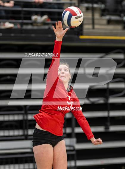 Thumbnail 3 in Pleasant Grove vs. American Fork (UHSAA 6A Second Round) photogallery.
