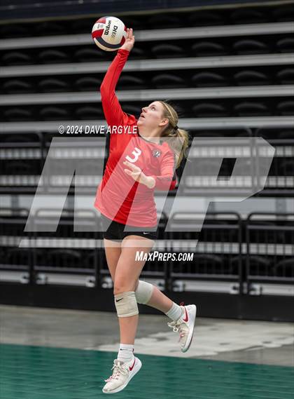 Thumbnail 2 in Pleasant Grove vs. American Fork (UHSAA 6A Second Round) photogallery.