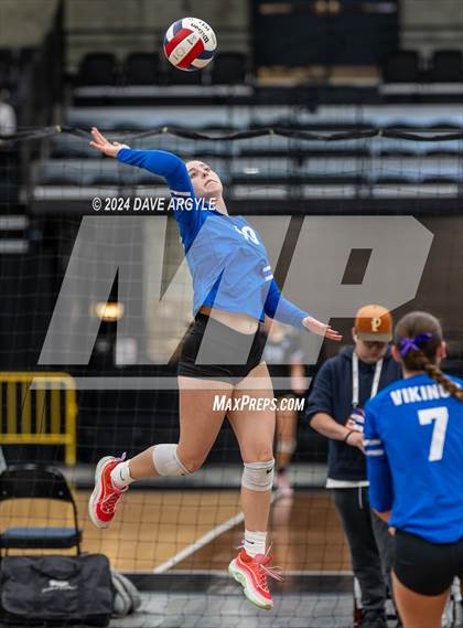 Thumbnail 3 in Pleasant Grove vs. American Fork (UHSAA 6A Second Round) photogallery.
