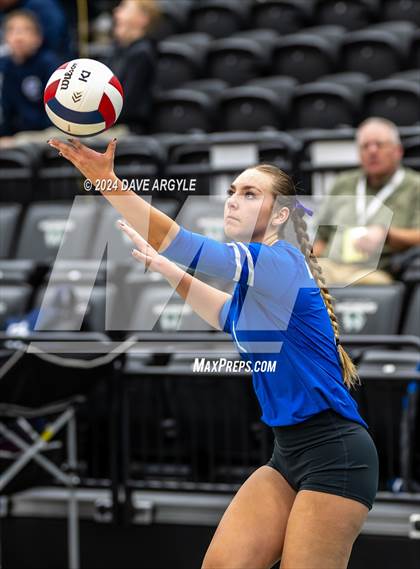 Thumbnail 3 in Pleasant Grove vs. American Fork (UHSAA 6A Second Round) photogallery.