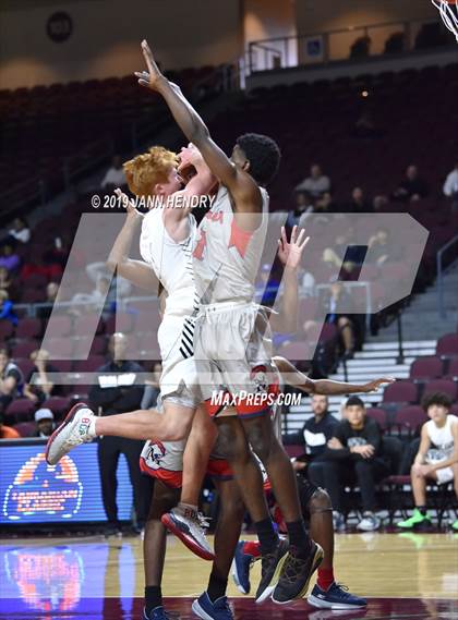 Thumbnail 3 in Miramar vs. Grandview (Tarkanian Classic) photogallery.
