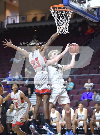 Thumbnail 1 in Miramar vs. Grandview (Tarkanian Classic) photogallery.