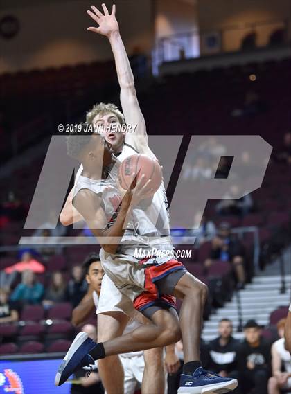 Thumbnail 3 in Miramar vs. Grandview (Tarkanian Classic) photogallery.
