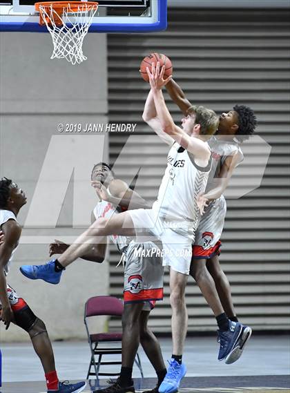 Thumbnail 1 in Miramar vs. Grandview (Tarkanian Classic) photogallery.