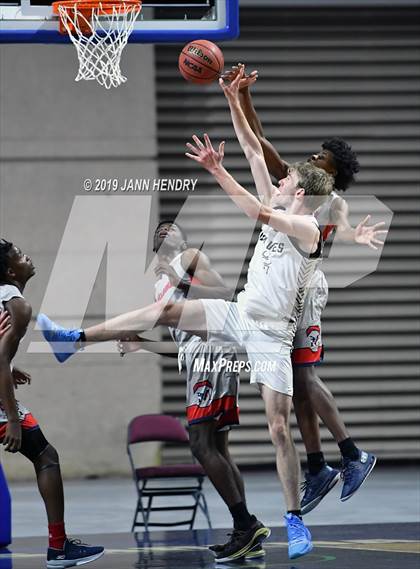 Thumbnail 2 in Miramar vs. Grandview (Tarkanian Classic) photogallery.