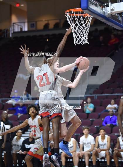 Thumbnail 3 in Miramar vs. Grandview (Tarkanian Classic) photogallery.