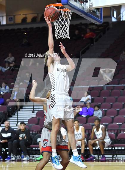 Thumbnail 3 in Miramar vs. Grandview (Tarkanian Classic) photogallery.