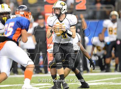 Thumbnail 1 in Kentwood vs. Haynesville (LHSAA Class 1A Final)   photogallery.