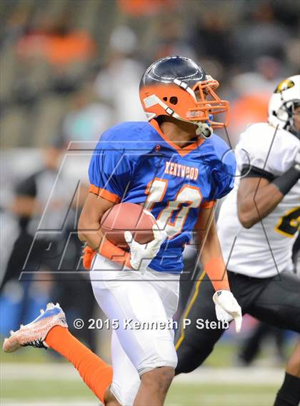 Thumbnail 3 in Kentwood vs. Haynesville (LHSAA Class 1A Final)   photogallery.