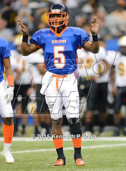 Thumbnail 1 in Kentwood vs. Haynesville (LHSAA Class 1A Final)   photogallery.