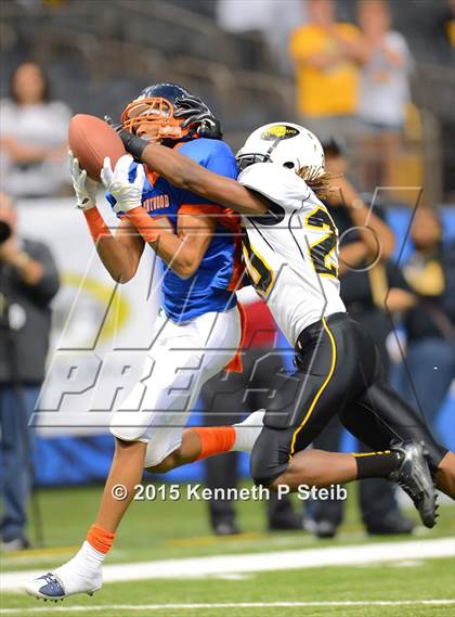 Thumbnail 1 in Kentwood vs. Haynesville (LHSAA Class 1A Final)   photogallery.