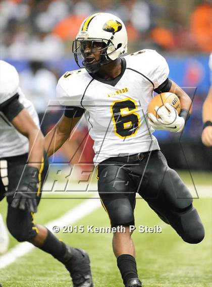 Thumbnail 3 in Kentwood vs. Haynesville (LHSAA Class 1A Final)   photogallery.