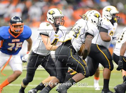 Thumbnail 3 in Kentwood vs. Haynesville (LHSAA Class 1A Final)   photogallery.