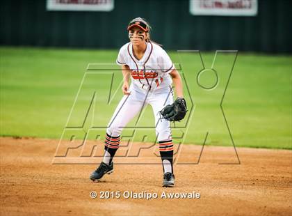 Thumbnail 3 in Highland Park @ Rockwall (UIL 6A Region II Area Playoff Game) photogallery.
