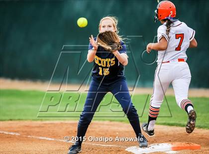 Thumbnail 2 in Highland Park @ Rockwall (UIL 6A Region II Area Playoff Game) photogallery.