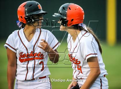 Thumbnail 3 in Highland Park @ Rockwall (UIL 6A Region II Area Playoff Game) photogallery.