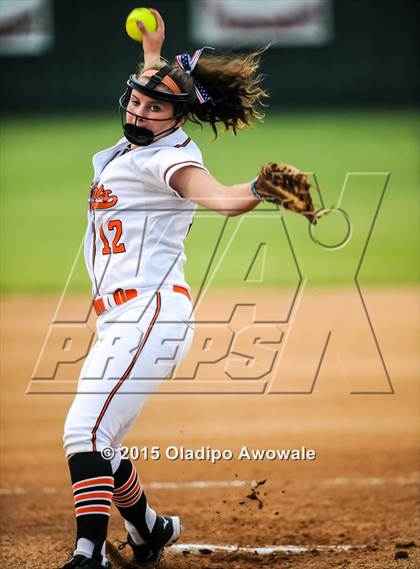 Thumbnail 2 in Highland Park @ Rockwall (UIL 6A Region II Area Playoff Game) photogallery.