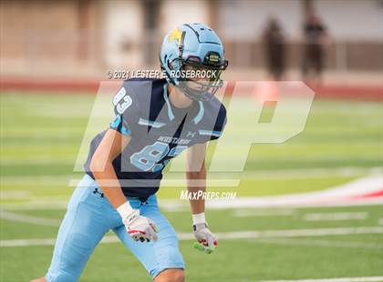 Thumbnail 2 in McAllen Memorial vs. Lanier (UIL 5A Area Playoffs) photogallery.