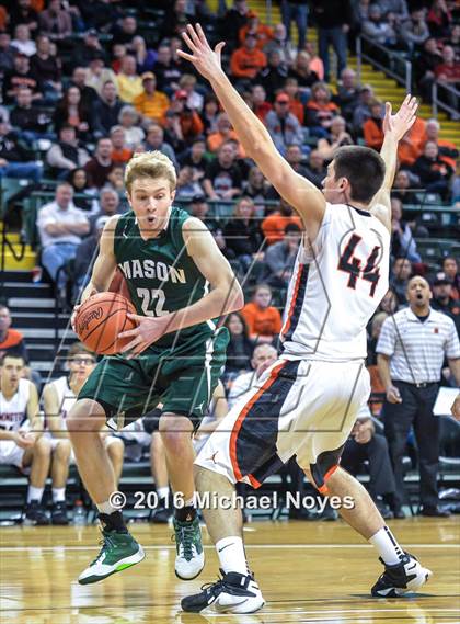 Thumbnail 3 in Mason vs. Wilmington (OHSAA Southwest Sectional Playoff) photogallery.