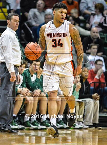 Thumbnail 2 in Mason vs. Wilmington (OHSAA Southwest Sectional Playoff) photogallery.