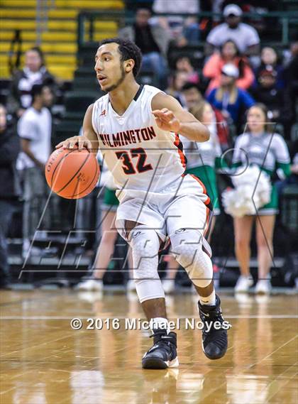 Thumbnail 2 in Mason vs. Wilmington (OHSAA Southwest Sectional Playoff) photogallery.