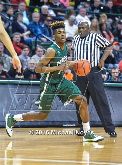 Thumbnail 1 in Mason vs. Wilmington (OHSAA Southwest Sectional Playoff) photogallery.