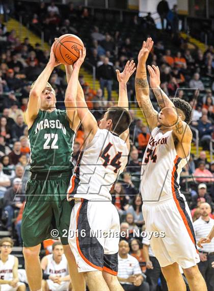 Thumbnail 1 in Mason vs. Wilmington (OHSAA Southwest Sectional Playoff) photogallery.