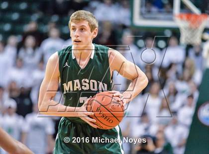 Thumbnail 2 in Mason vs. Wilmington (OHSAA Southwest Sectional Playoff) photogallery.