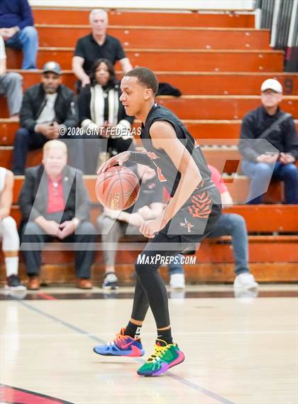 Thumbnail 3 in Monte Vista vs. Pittsburg (CIF NCS D1 1st Round) photogallery.