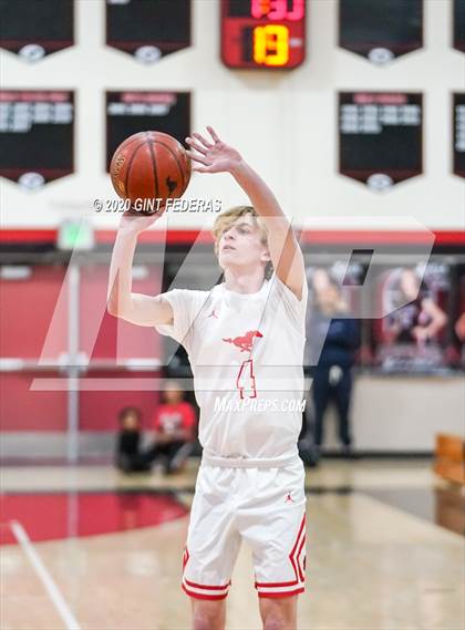 Thumbnail 3 in Monte Vista vs. Pittsburg (CIF NCS D1 1st Round) photogallery.