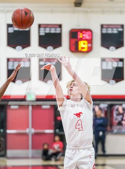 Thumbnail 1 in Monte Vista vs. Pittsburg (CIF NCS D1 1st Round) photogallery.