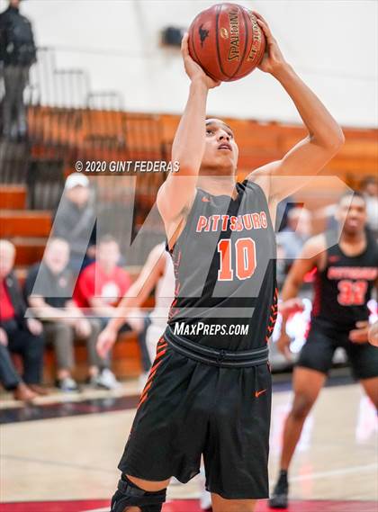 Thumbnail 2 in Monte Vista vs. Pittsburg (CIF NCS D1 1st Round) photogallery.