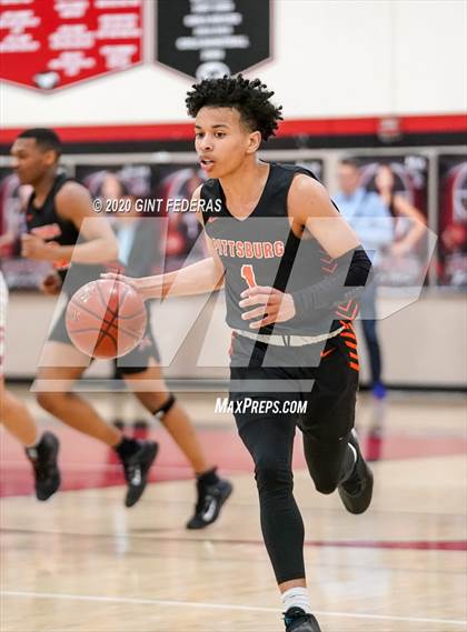 Thumbnail 1 in Monte Vista vs. Pittsburg (CIF NCS D1 1st Round) photogallery.
