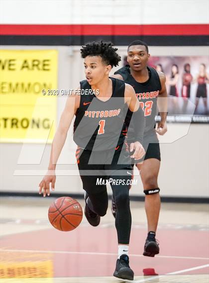 Thumbnail 3 in Monte Vista vs. Pittsburg (CIF NCS D1 1st Round) photogallery.
