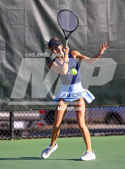 Thumbnail 2 in Myers Park vs Hoggard (NCHSAA 8A Dual Team Final) photogallery.