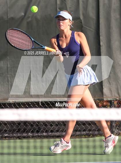 Thumbnail 3 in Myers Park vs Hoggard (NCHSAA 8A Dual Team Final) photogallery.