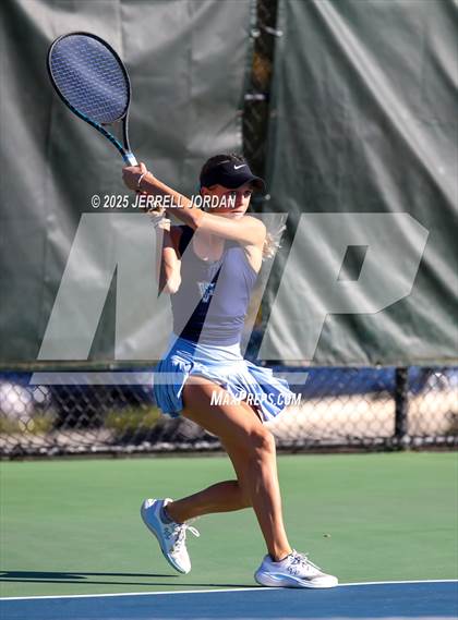 Thumbnail 3 in Myers Park vs Hoggard (NCHSAA 8A Dual Team Final) photogallery.