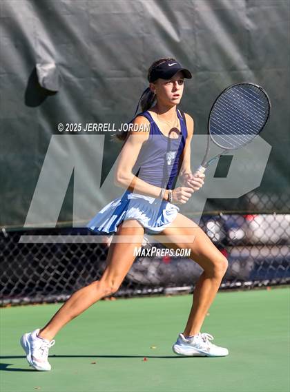 Thumbnail 1 in Myers Park vs Hoggard (NCHSAA 8A Dual Team Final) photogallery.