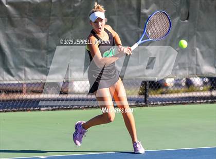 Thumbnail 1 in Myers Park vs Hoggard (NCHSAA 8A Dual Team Final) photogallery.