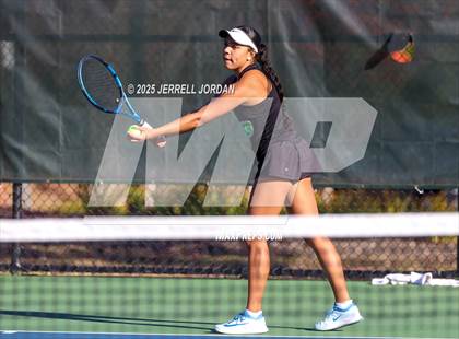 Thumbnail 2 in Myers Park vs Hoggard (NCHSAA 8A Dual Team Final) photogallery.