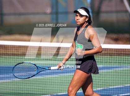 Thumbnail 1 in Myers Park vs Hoggard (NCHSAA 8A Dual Team Final) photogallery.