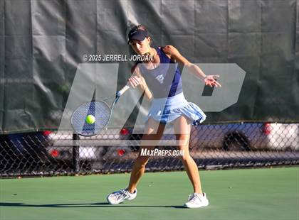 Thumbnail 3 in Myers Park vs Hoggard (NCHSAA 8A Dual Team Final) photogallery.