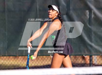 Thumbnail 1 in Myers Park vs Hoggard (NCHSAA 8A Dual Team Final) photogallery.