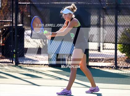 Thumbnail 3 in Myers Park vs Hoggard (NCHSAA 8A Dual Team Final) photogallery.