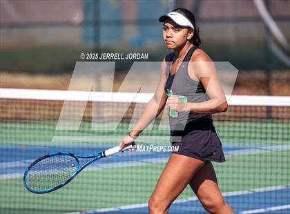 Thumbnail 2 in Myers Park vs Hoggard (NCHSAA 8A Dual Team Final) photogallery.
