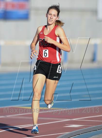 Thumbnail 1 in CIF State Track and Field Championships (Day 2 - Girls 1600m) photogallery.