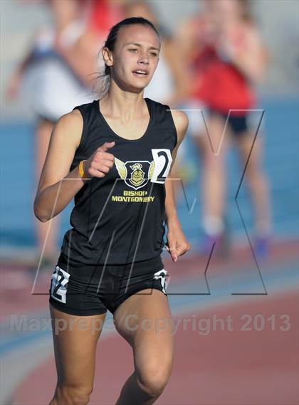 Thumbnail 1 in CIF State Track and Field Championships (Day 2 - Girls 1600m) photogallery.