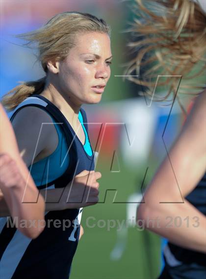 Thumbnail 1 in CIF State Track and Field Championships (Day 2 - Girls 1600m) photogallery.