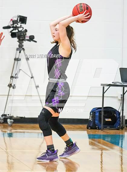 Thumbnail 3 in Red Rock vs. Pima (AIA 2A Final) photogallery.