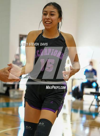 Thumbnail 3 in Red Rock vs. Pima (AIA 2A Final) photogallery.